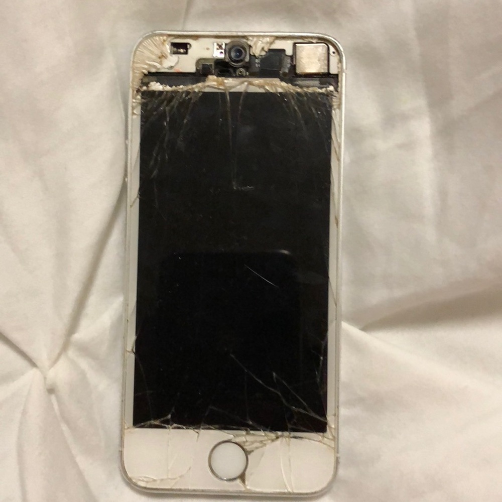 iphone 5s- for parts!